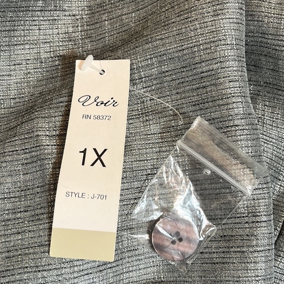 VOIR Collection Silver Plus Size Blazer Suit Jacket - Picture 10 of 12